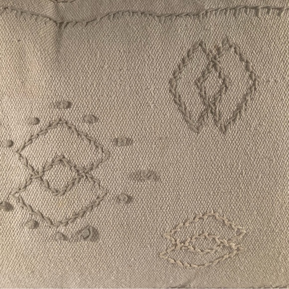 Vintage textured cotton rectangular pillow tassels at ends feather down insert - Picture 4 of 12